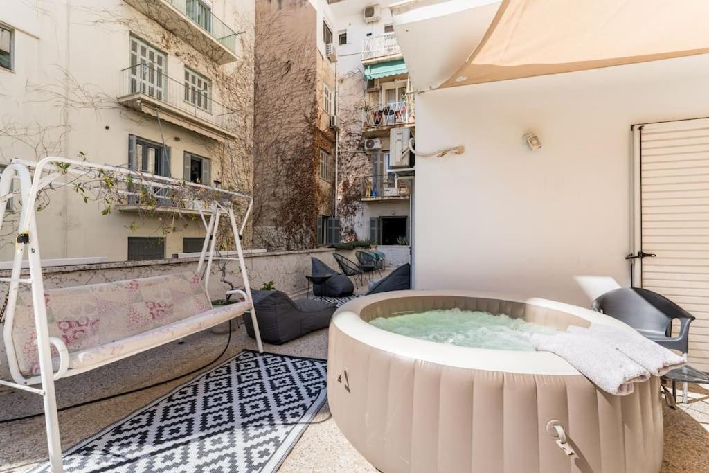 Amazing 3Bdr Apt With Unique Roof Garden In Plaka Athene Buitenkant foto