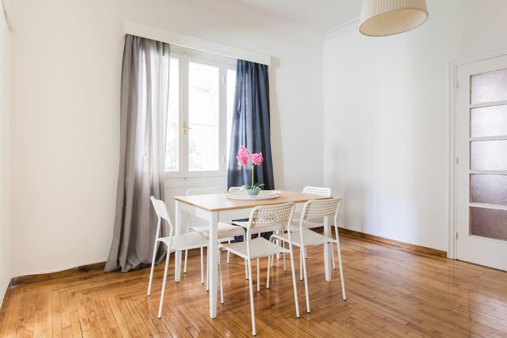 Amazing 3Bdr Apt With Unique Roof Garden In Plaka Athene Buitenkant foto